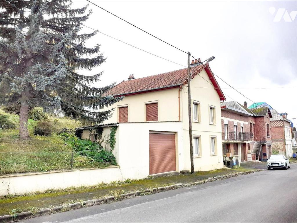 Maison 7 pièces 98 m² · à Hirson · 98 m² · 75 000 €