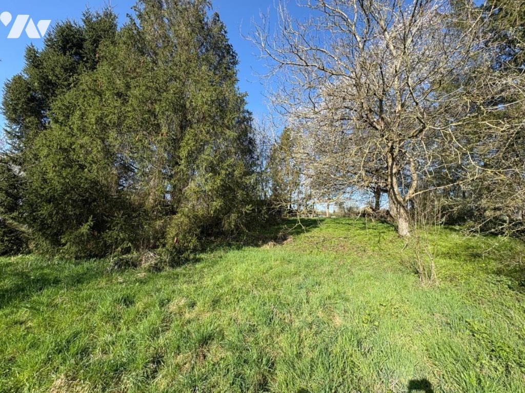 Terrain 1068 m² · à Mondrepuis · 1 068 m² · 35 000 €