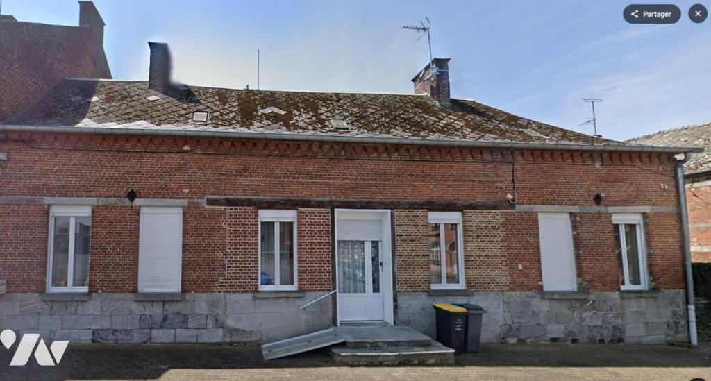 Maison 4 pièces 142 m² · à Buironfosse · 141,5 m² · 85 000 €