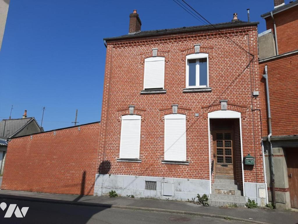 Maison 6 pièces 150 m² · à Hirson · 150 m² · 30 000 €