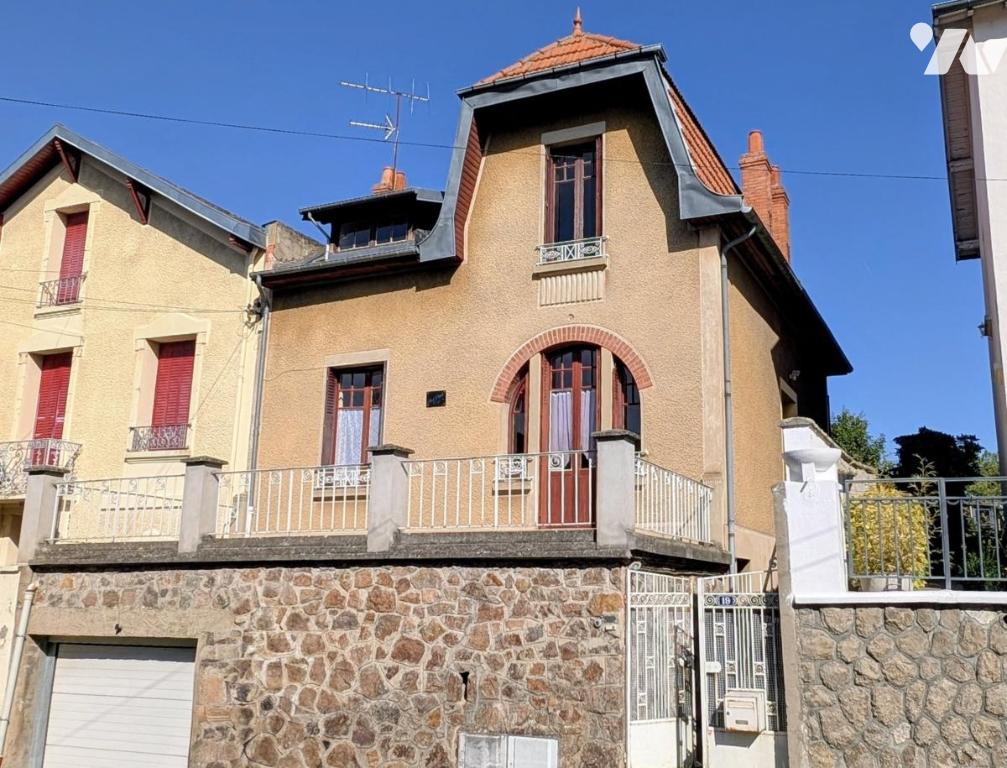 Maison 6 pièces 122 m² · à Vichy · 122 m² · 190 000 €
