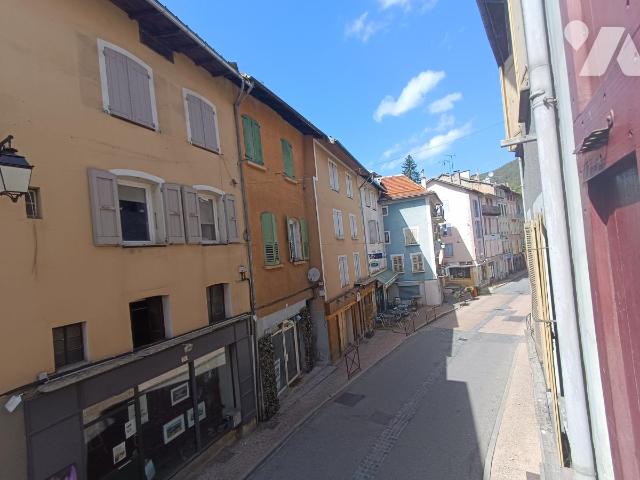 Appartement 2 pièces 40 m² · à Seyne · 39,7 m² · 52 000 €