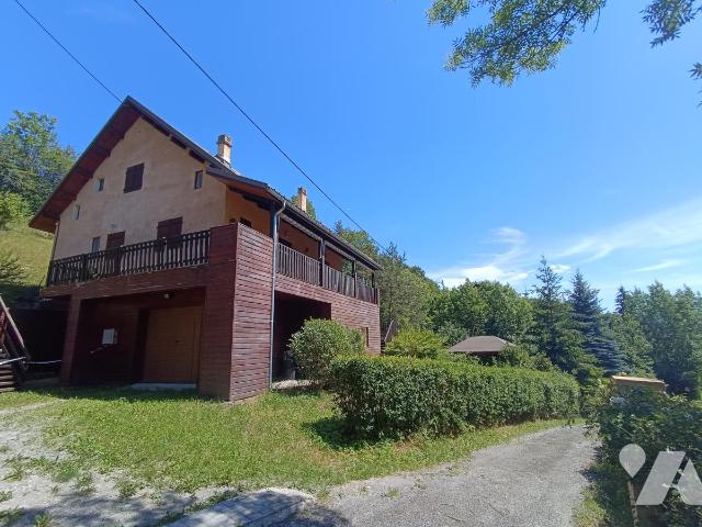 Maison 6 pièces 117 m² · à Montclar · 116,6 m² · 280 000 €
