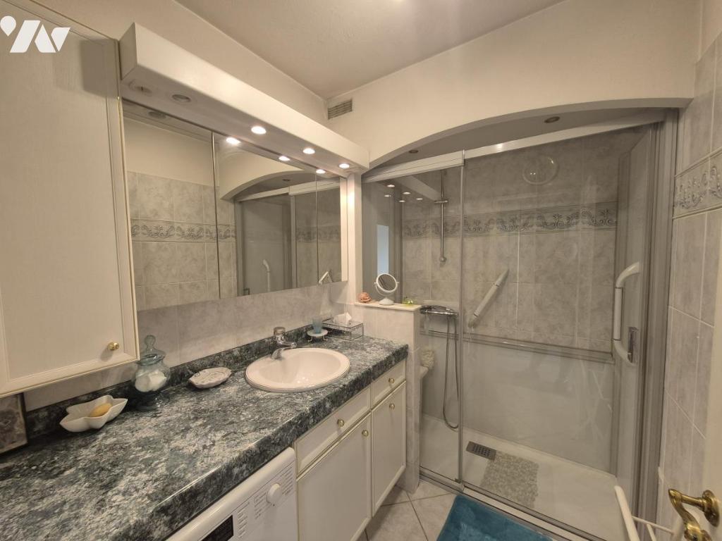 VENTE appartement-GRASSE (06)