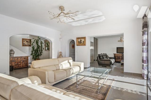 Maison 5 pièces 294 m² · à Spéracèdes · 294,5 m² · 1 100 000 €