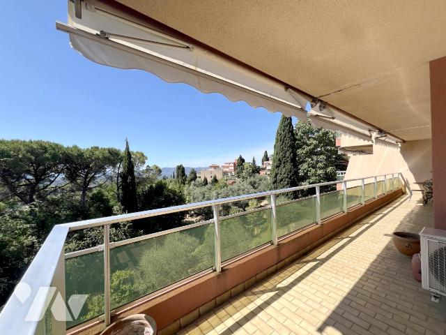 Appartement 4 pièces 103 m² · à Grasse · 103 m² · 283 000 €