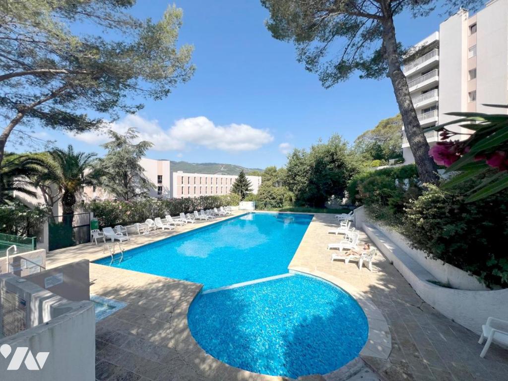 Appartement 2 pièces 61 m² · à Cannes · 60,7 m² · 210 300 €