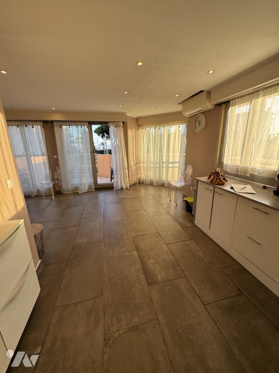 VENTE appartement-LE GOLFE JUAN (06)