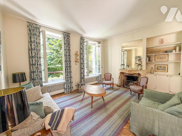 Appartement 72 m² · à Paris 7e Arrondissement · 72 m² · 1 900 000 €