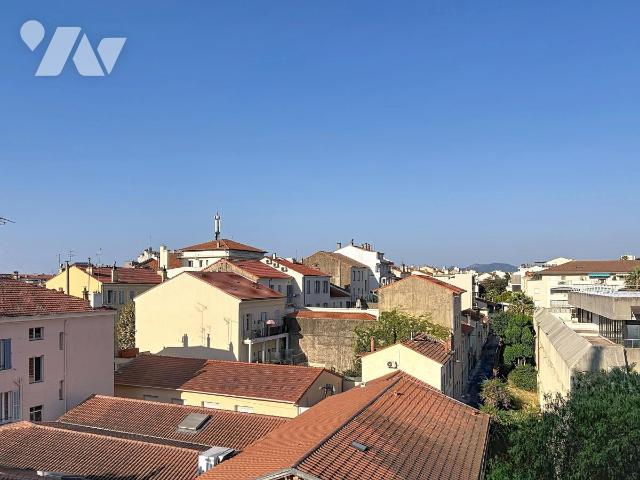 Appartement 1 pièce 32 m² · à Cannes · 32 m² · 115 000 €