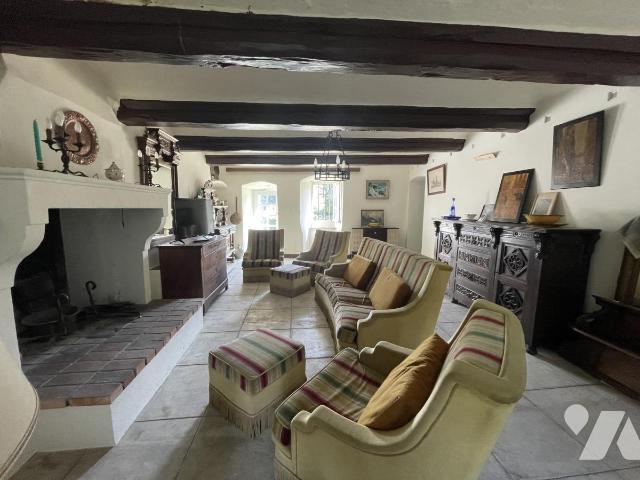 Vente - Maison / villa - CHARMES SUR RHONE - 315 m² - 0 pièce - 07023-1203