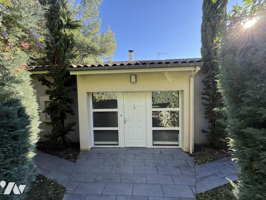 VENTE maison-ST LAURENT DU PAPE (07)