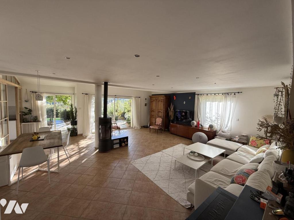 VENTE maison-ST LAURENT DU PAPE (07)