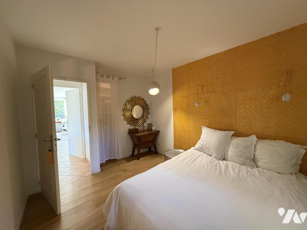 VENTE maison-ST LAURENT DU PAPE (07)