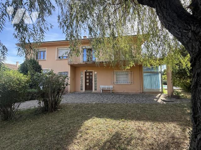 Maison 7 pièces 162 m² · à Le Pouzin · 162 m² · 299 000 €
