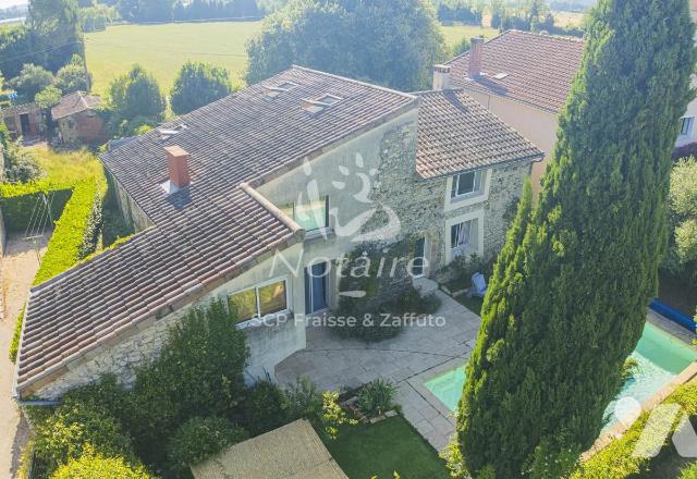 Maison 6 pièces 228 m² · à Loriol-sur-Drôme · 227,8 m² · 420 000 €