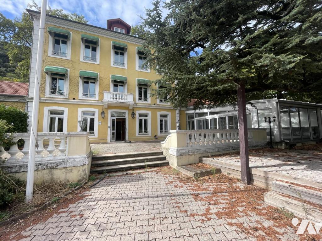 Maison 1900 m² · à Soyons · 1 900 m² · 2 390 000 €