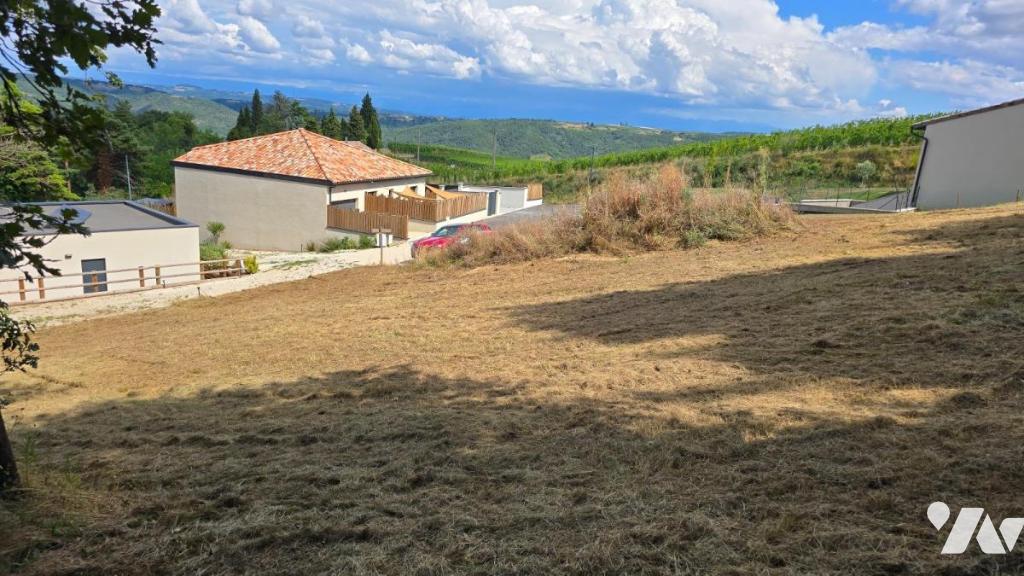 Terrain 708 m² · à Ozon · 708 m² · 58 000 €