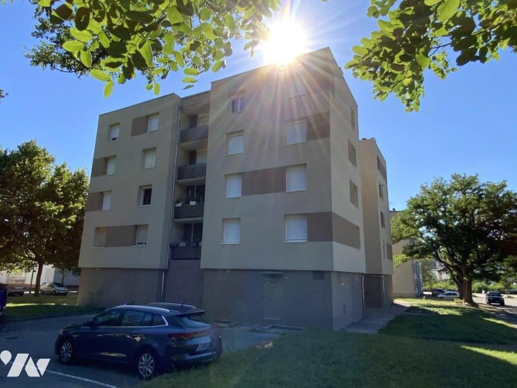 Appartement 3 pièces 62 m² · à Saint-Vallier · 61,7 m² · 65 000 €