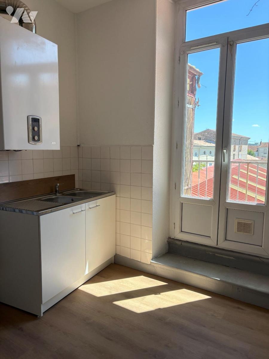 Appartement 3 pièces 104 m² · à Tournon-sur-Rhône · 104 m² · 690 €/mois