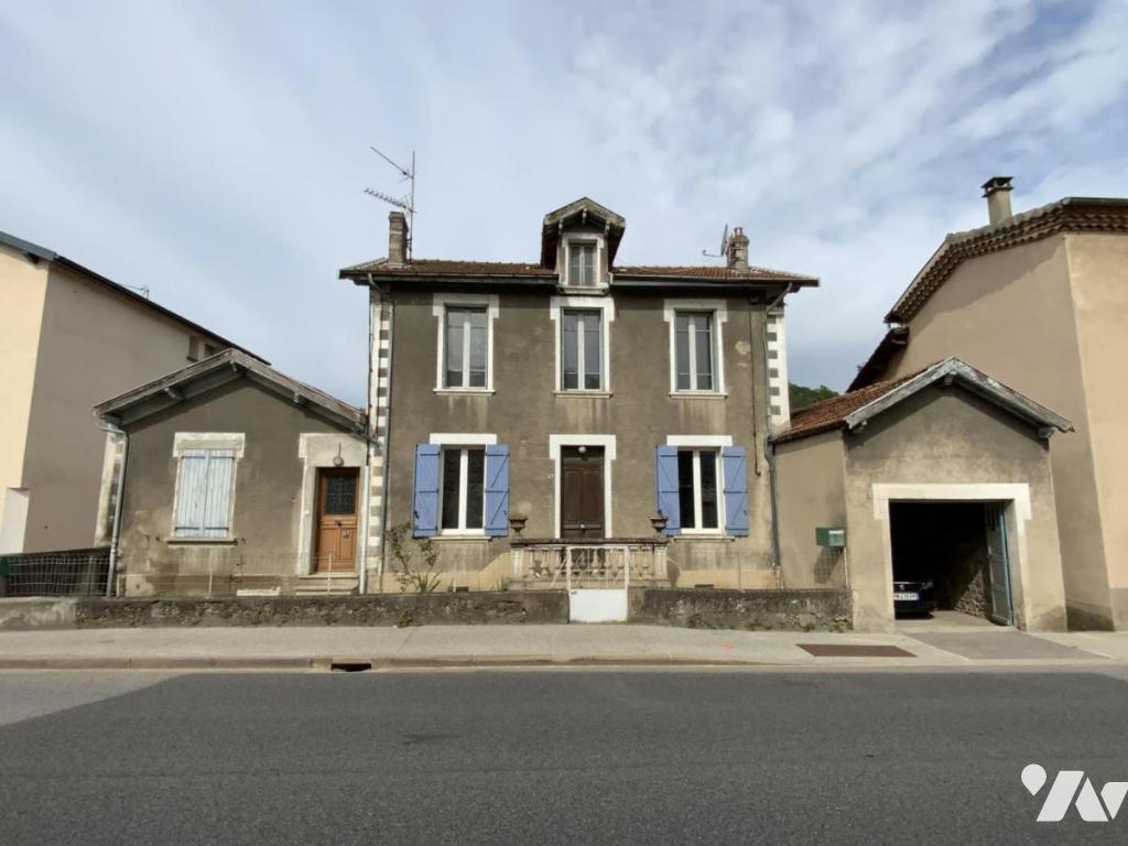 Maison 7 pièces 122 m² · à Sarras · 121,7 m² · 189 000 €