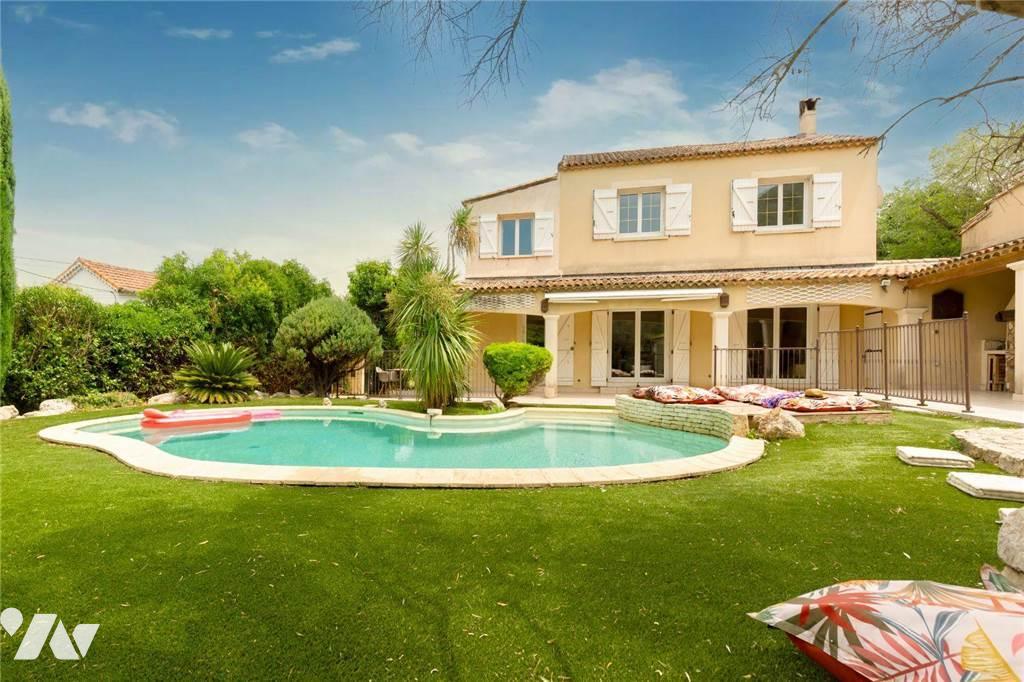 Maison 6 pièces 175 m² · à Marseille 11e Arrondissement · 175 m² · 685 000 €