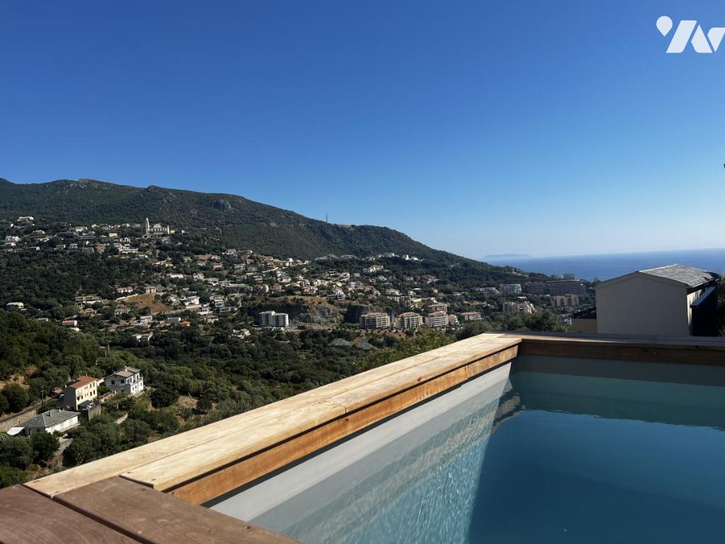 Maison 4 pièces 90 m² · à Bastia · 90 m² · 580 000 €