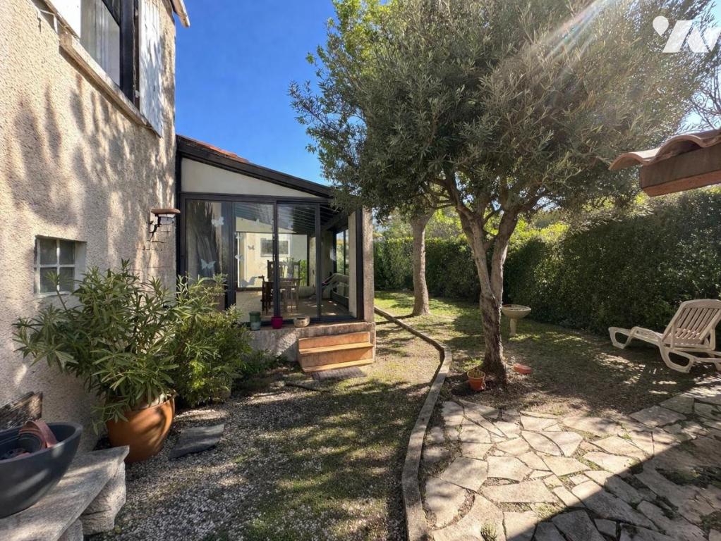 Maison 6 pièces 141 m² · à Eyguières · 141 m² · 475 000 €