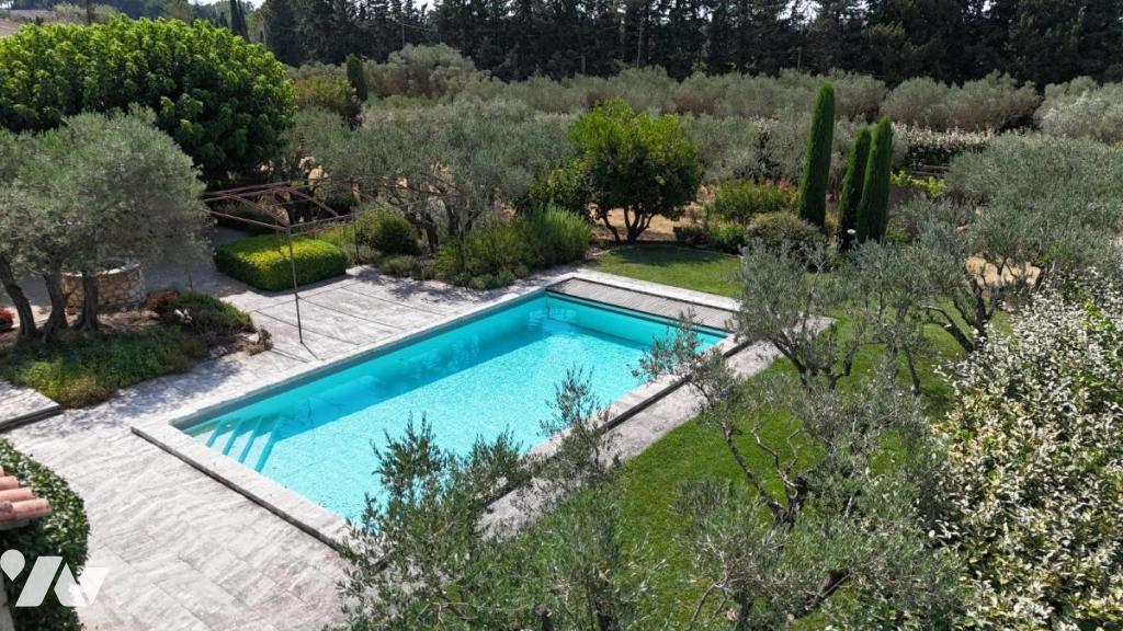 Maison 7 pièces 200 m² · à Paradou · 200 m² · 925 000 €