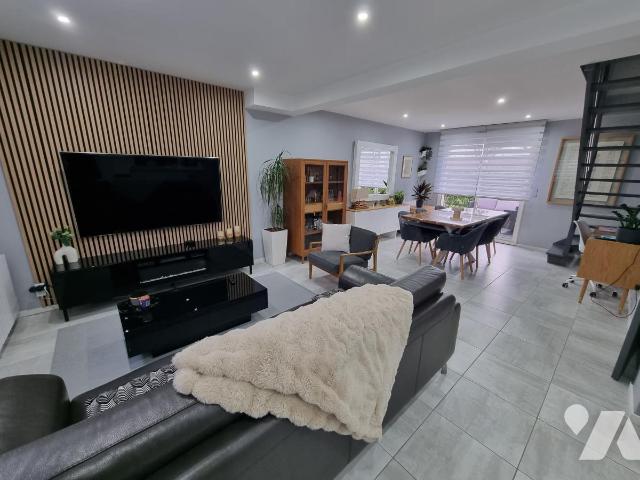 Maison 120 m² · à Saint-Martin-de-Fontenay · 120 m² · 400 000 €
