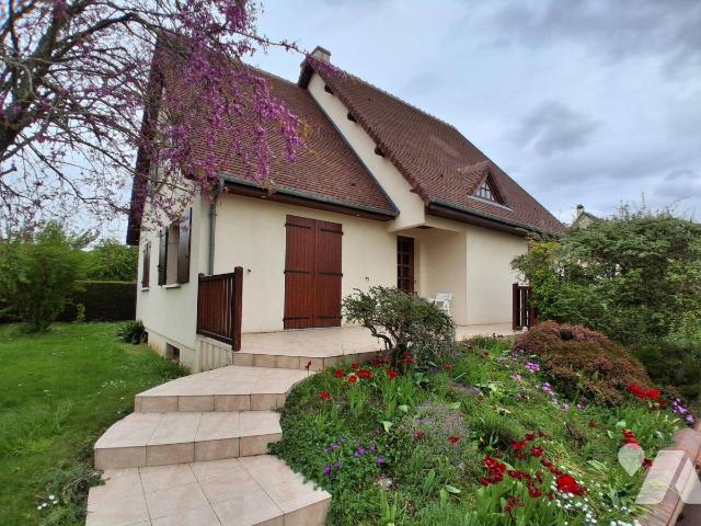 Maison 126 m² · à Bretteville-sur-Odon · 126 m² · 300 000 €