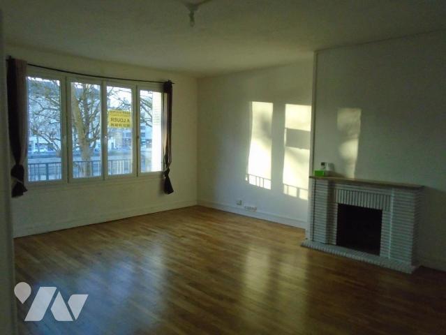 Appartement 4 pièces 91 m² · à Caen · 91 m² · 832 €