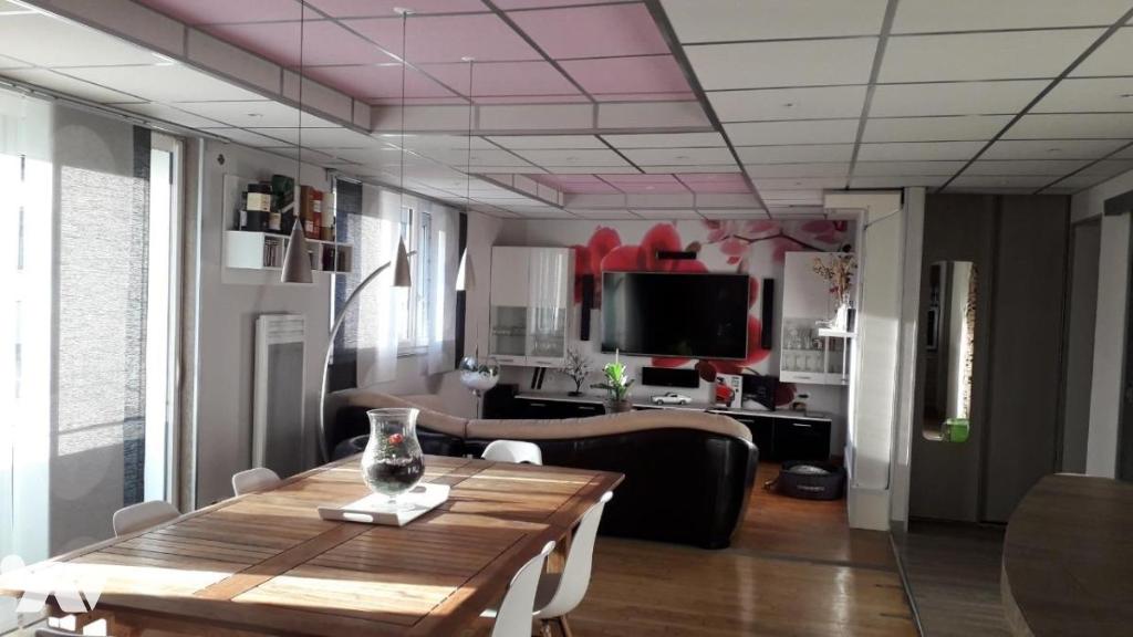 Appartement 2 pièces 64 m² · à Caen · 64 m² · 700 €
