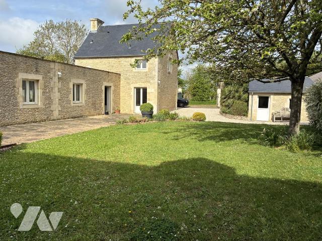 Maison 8 pièces 266 m² · à Saint-Contest · 266,2 m² · 2 000 €