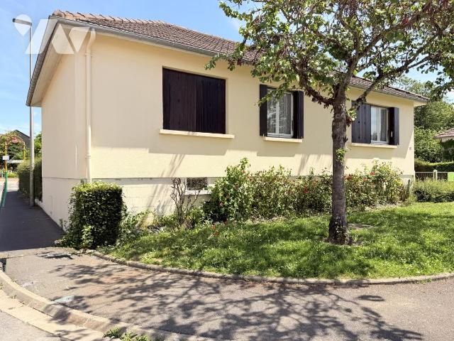 Maison 4 pièces 82 m² · à Cormelles-le-Royal · 82 m² · 230 000 €