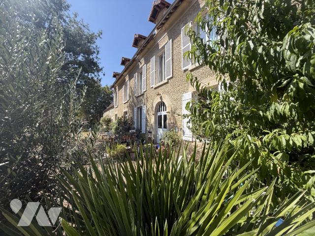 Maison 200m² — Morteaux-Coulibœuf
