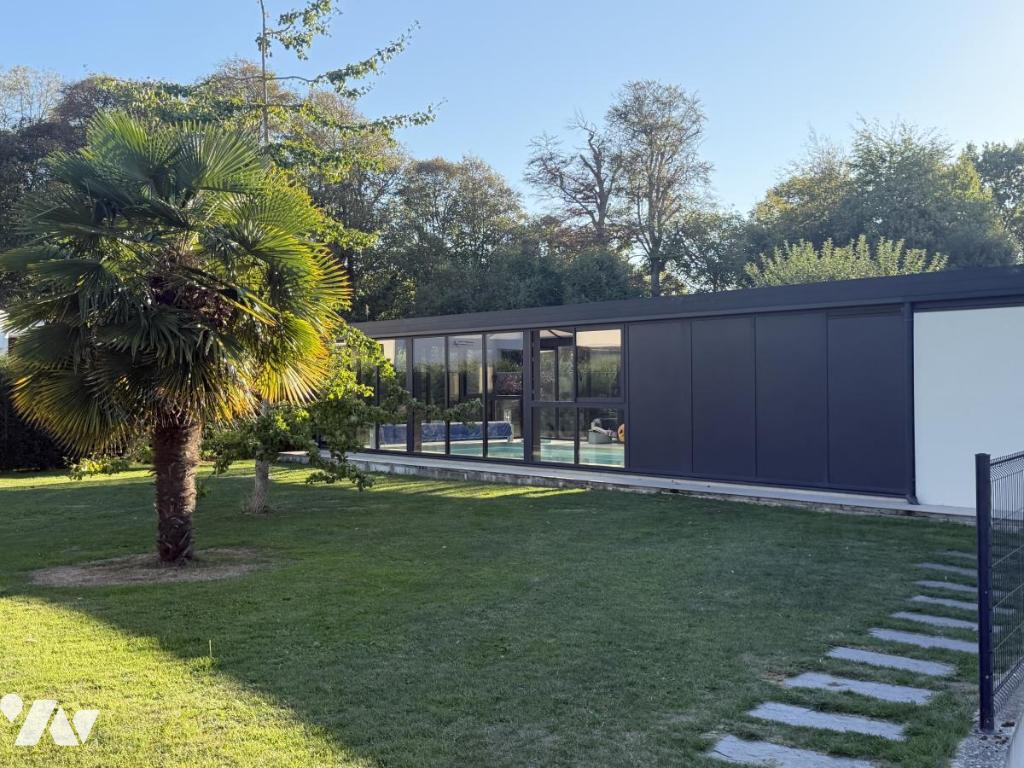 Maison 9 pièces 280 m² · à Biéville-Beuville · 280 m² · 950 000 €