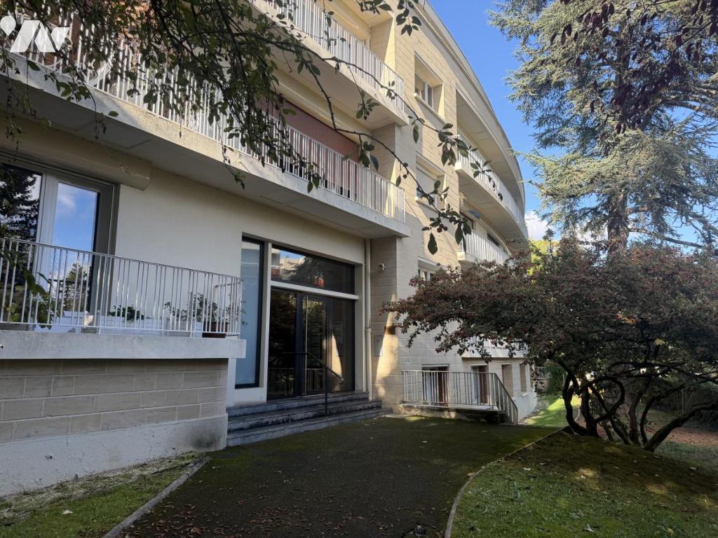 Appartement 1 pièce 38 m² · à Caen · 38 m² · 120 000 €