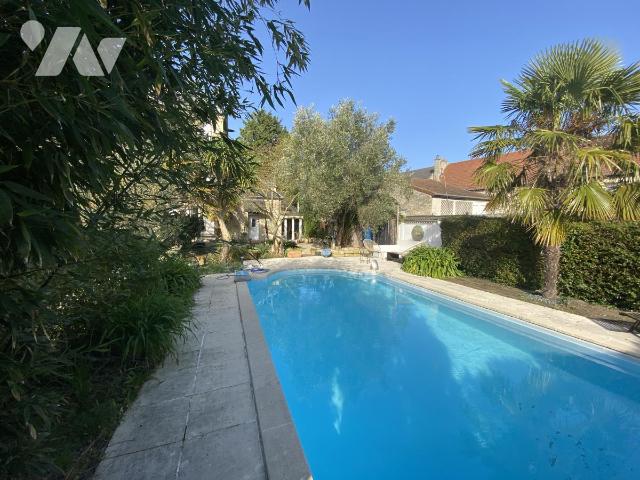 Maison 10 pièces 228 m² · à Ouistreham · 228 m² · 670 000 €