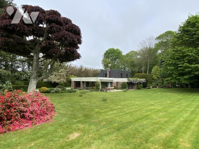 Maison 7 pièces 233 m² · à Douvres-la-Délivrande · 233 m² · 744 000 €