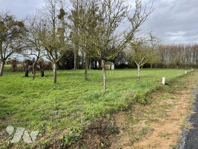 Terrain — Moulins en Bessin