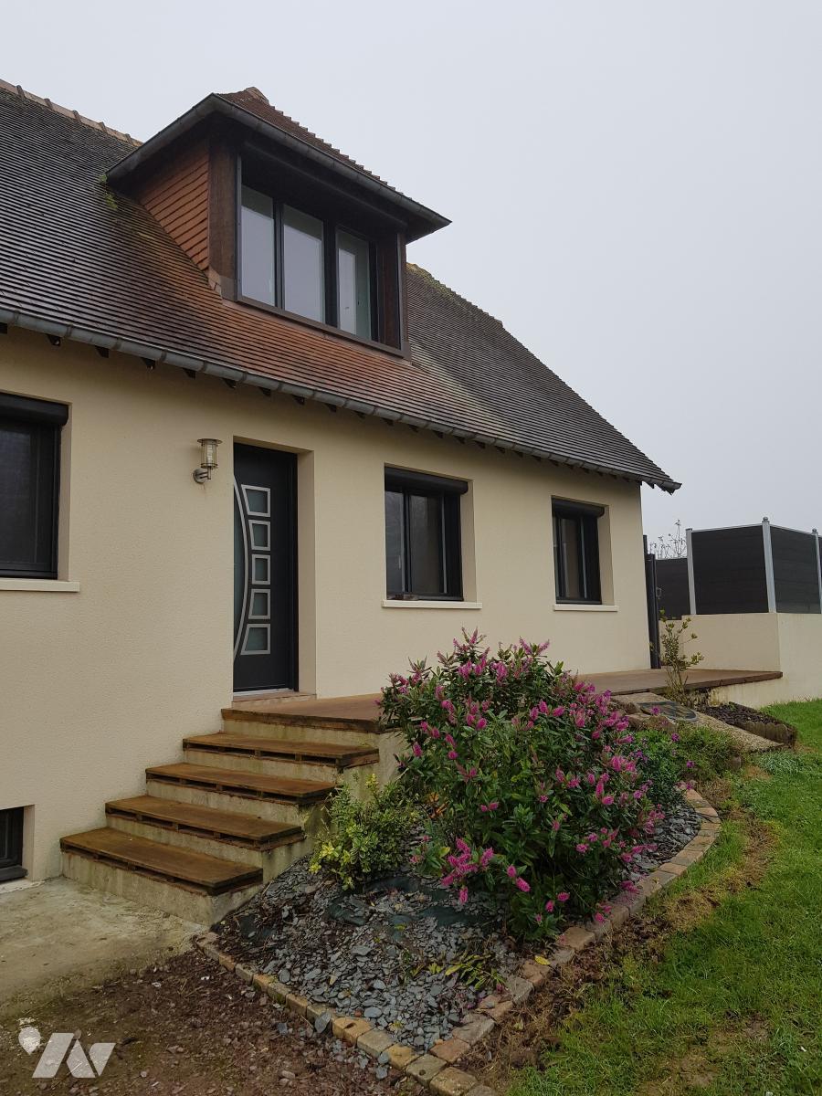 Maison à Saint-Contest