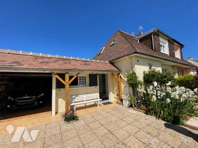 Maison 5 pièces 123 m² · à Castine-en-Plaine · 123 m² · 190 000 €