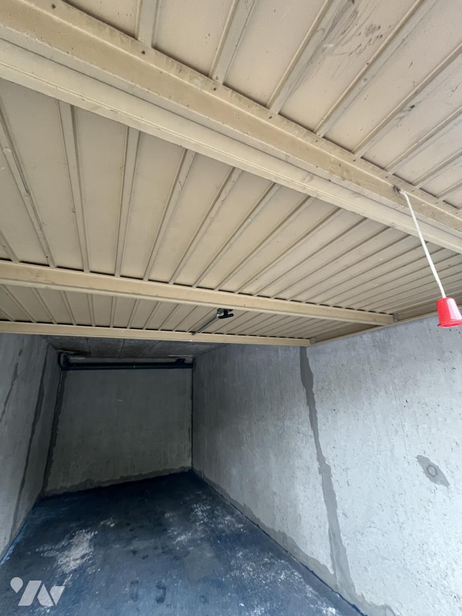 Parking Caen · 100 €/mois