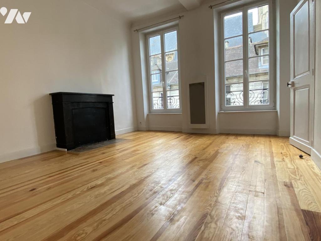 Immeuble 2 pièces 231 m² · à Caen · 231 m² · 672 740 €