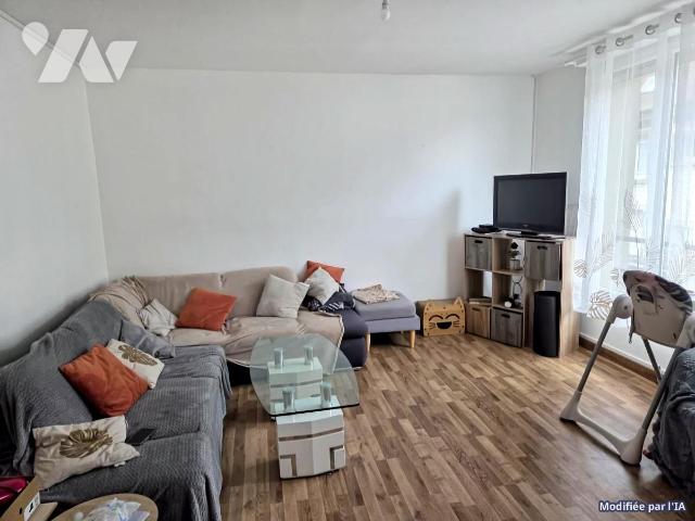 Appartement 4 pièces · à Hom · 600 €