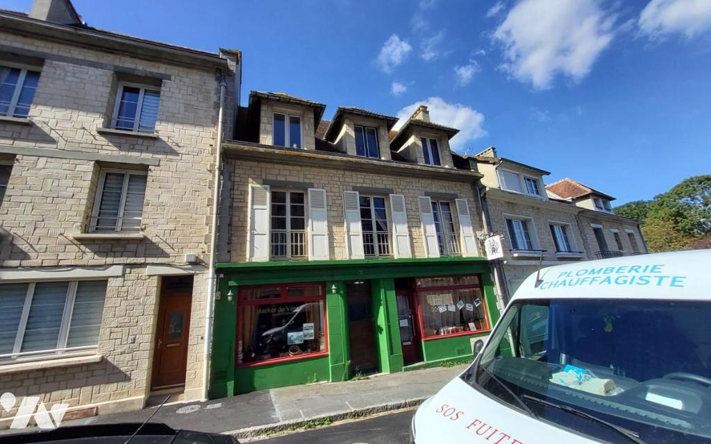 Immeuble 3 pièces 167 m² · à Thury-Harcourt-le-Hom · 167 m² · 150 000 €