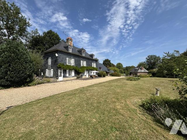 Maison 7 pièces 300 m² · à Tourgéville · 300 m² · 1 900 000 €