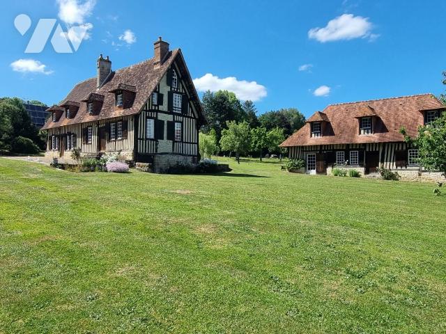 Maison 13 pièces 400 m² · à Pont-l'Évêque · 400 m² · 1 048 000 €
