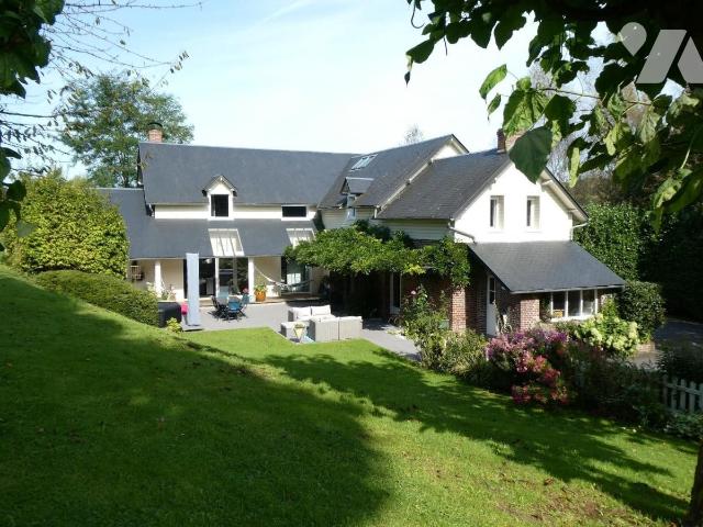 Maison 8 pièces 255 m² · à Lisieux · 255 m² · 570 000 €